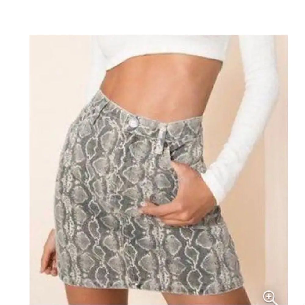BlankNYC High Rise Snake Print Skirt size 28